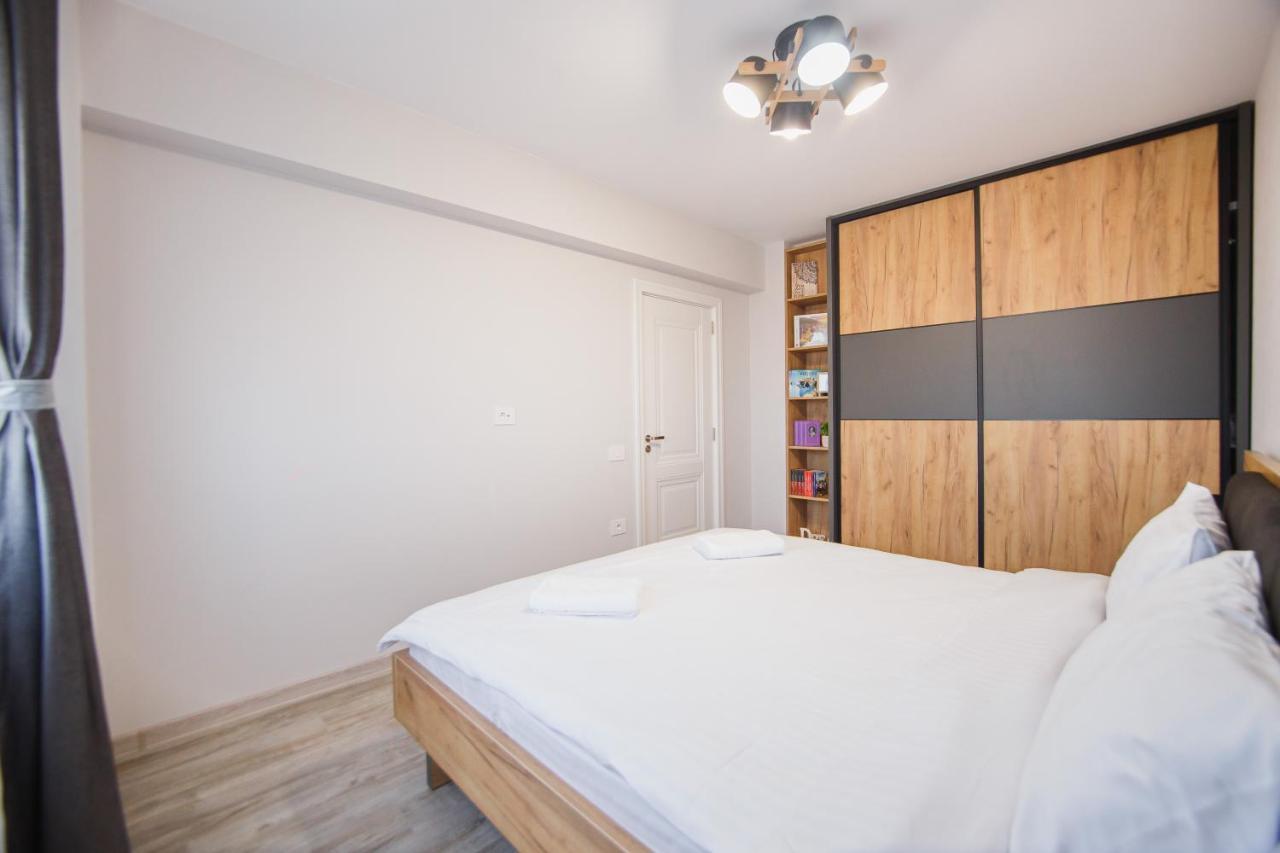 Creamy Wood Haven Apartment ออราแด ภายนอก รูปภาพ