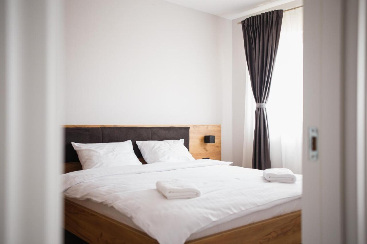 Creamy Wood Haven Apartment ออราแด ภายนอก รูปภาพ